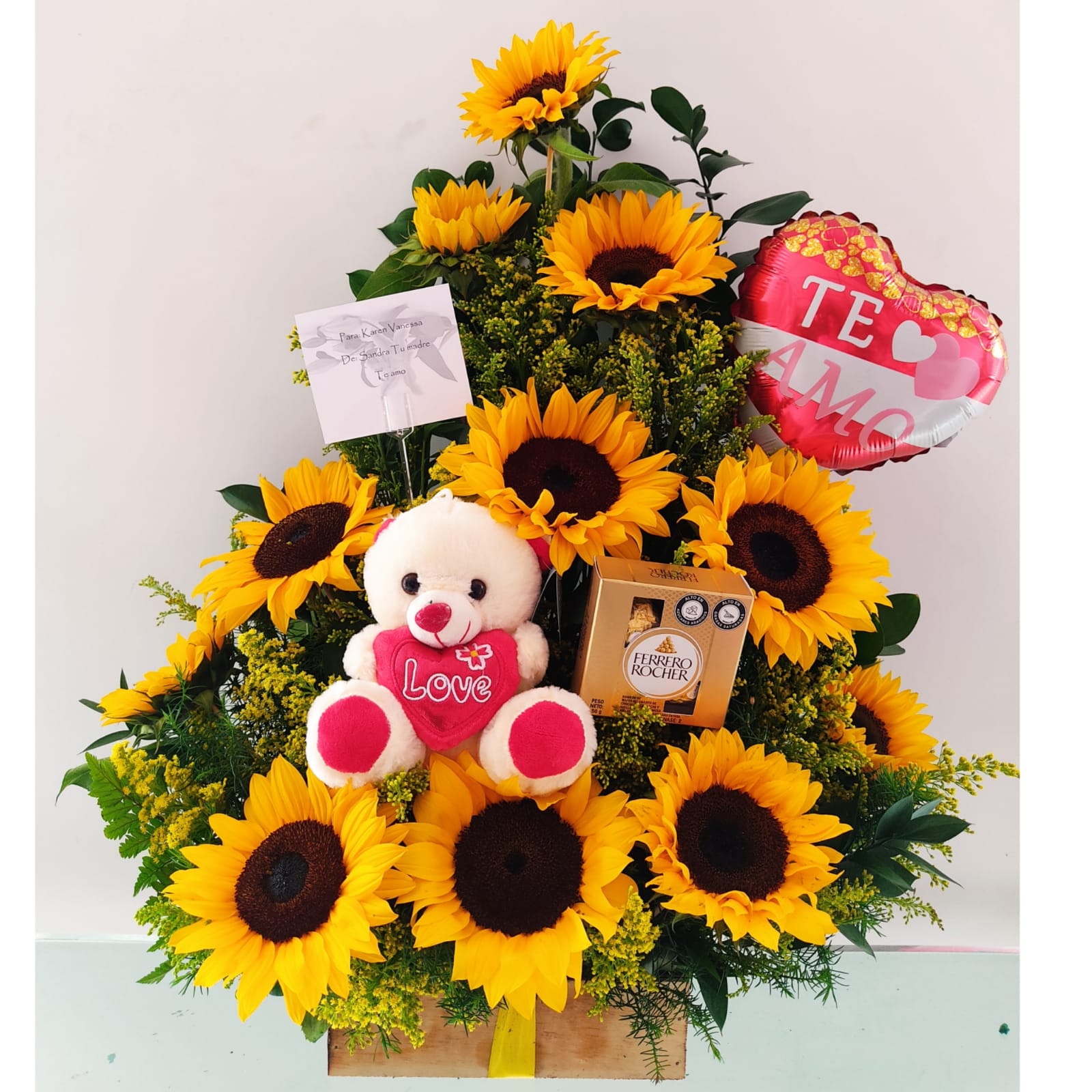 Arreglo con girasoles- floristeria cali