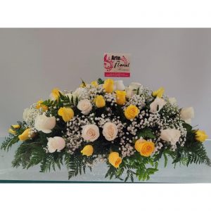 Cubre caja en rosas amarillas y blancas