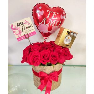 Cilindro rosas rojas y ferreros - flores en cali