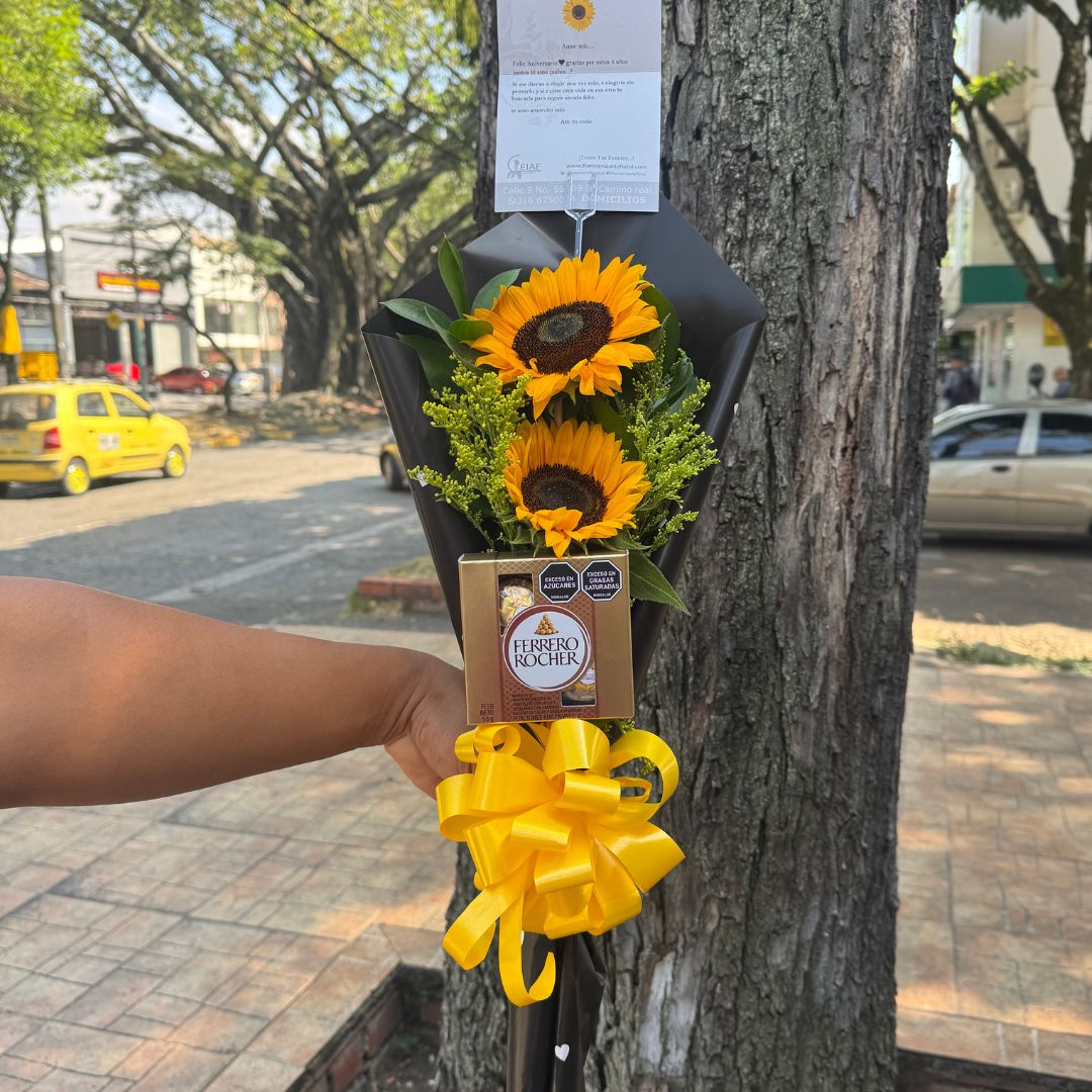 Bouquet de girasoles y chocolates- Floristeria en cali Bouquet de girasoles y chocolates- Floristeria en cali