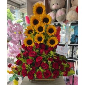 Ramo de rosas triangulo-Floristerias en cali