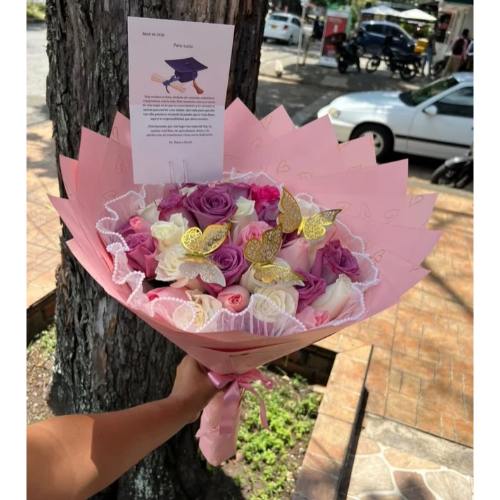 Ramo buchón de grado de rosas